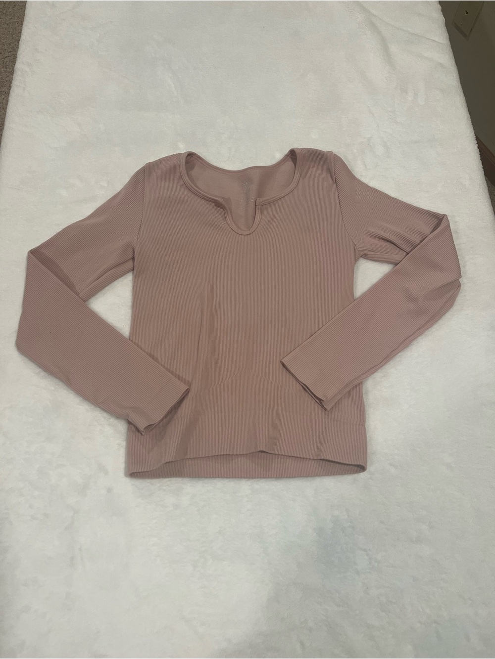 AURA Ribbed Notch Neck Long Sleeve Top - small/medium